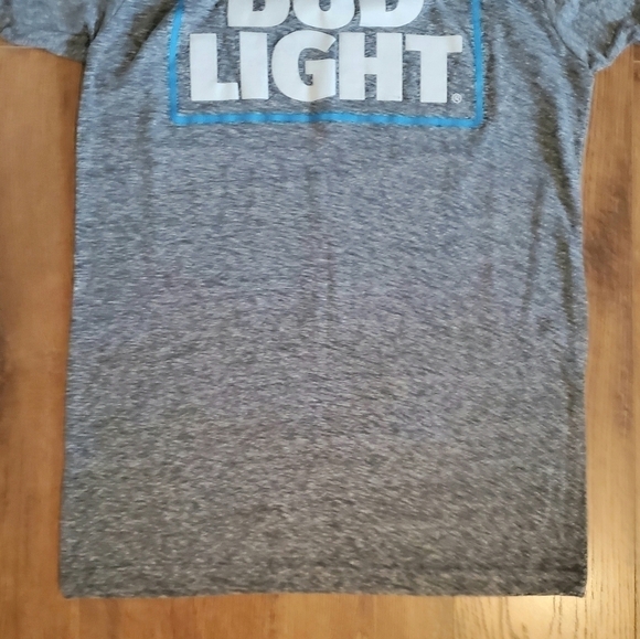 Bud Light Beer Heathered White Gray Short Sleeve Shirt Size Small NWOT - Picture 5 of 6